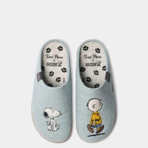 Toni Pons  Snoopy Women's Felt Clog Slippers